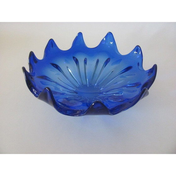 Image 1 of Klassische tschechoslowakische Glasschale mit spitzem Rand, 1960