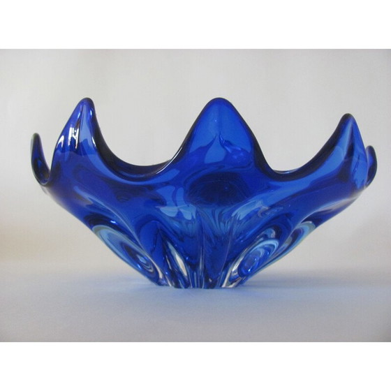 Image 1 of Klassische tschechoslowakische Glasschale mit spitzem Rand, 1960