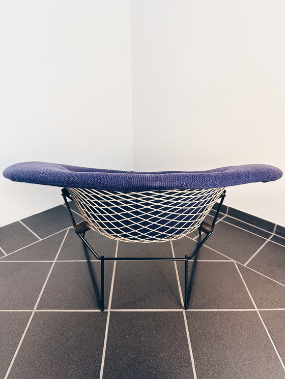 Image 1 of 2x Large Diamond Chair Model 422 Knoll Harry Bertoia