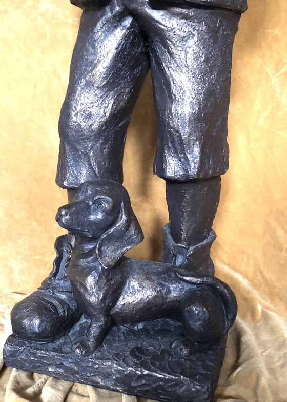 Image 1 of Statue Junge mit Hund