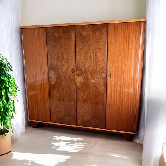 Image 1 of Vintage Garderobe Garderobe