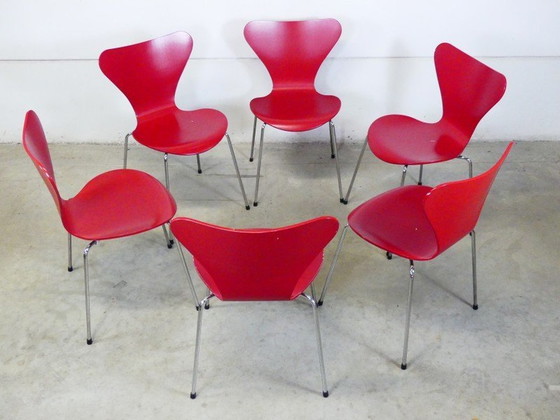 Image 1 of 6x Fritz Hansen Serie 7 Stühle von Arne Jacobsen