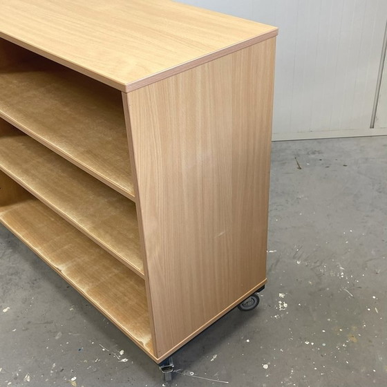 Image 1 of Vintage-Schulschrank auf Rädern, Raumteiler, Bücherregal, Fächerschrank