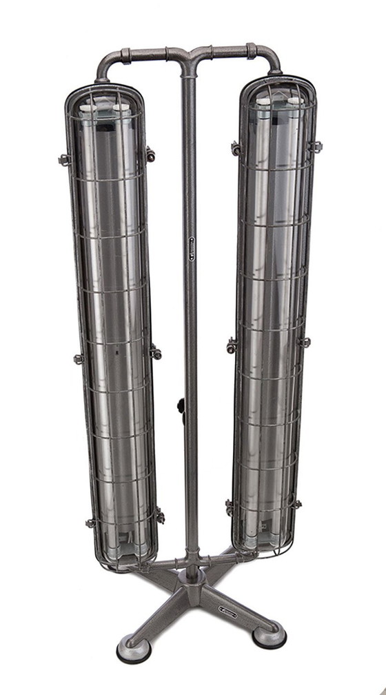 Image 1 of Stehleuchte "Fluorescent" mit doppeltem Lichtaustritt