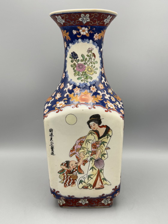 Image 1 of Beeindruckende japanische Vase