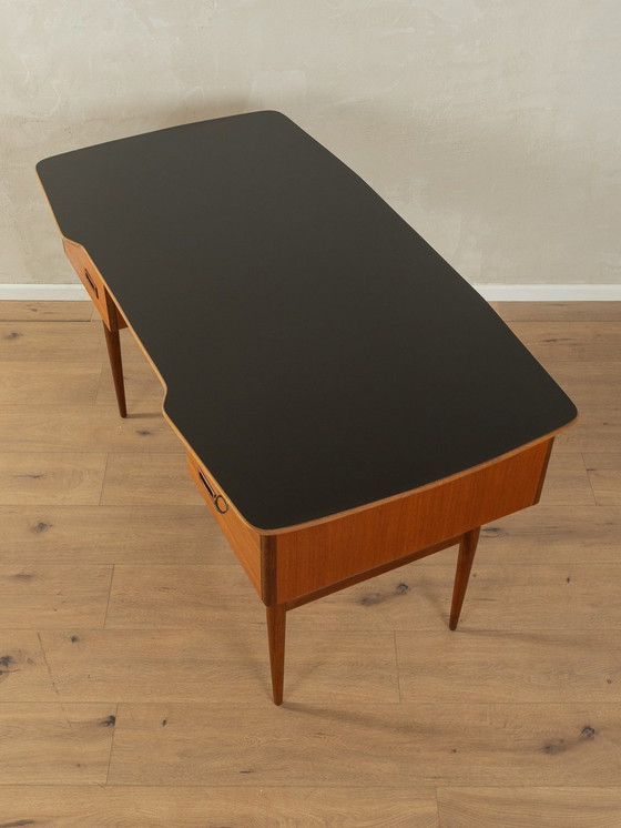 Image 1 of 50S Freistehender Musterschreibtisch