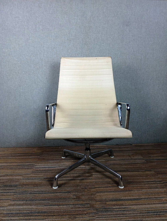 Image 1 of 1X Herman Miller Charles Ray Eames Ea116