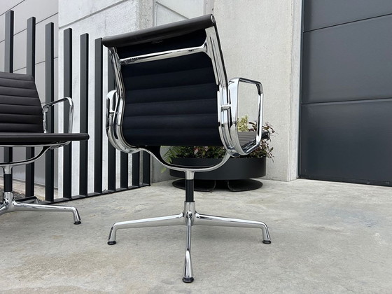 Image 1 of 3X Vitra Eames Ea108 Leder Stühle