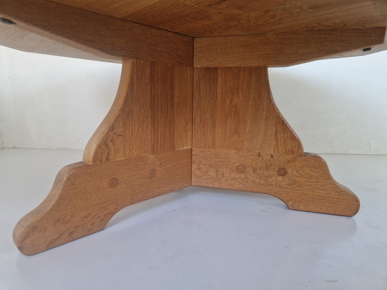 Image 1 of Brutalistischer Japandi Achteckiger Tisch aus massiver Eiche