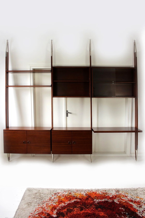 Image 1 of Restaurierter Mid Century-Wandschrank von Jitona, 1973