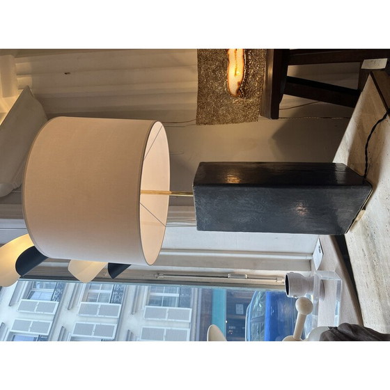 Image 1 of Dreieckige Vintage-Lampe aus schwarzer Keramik und goldenem Messing