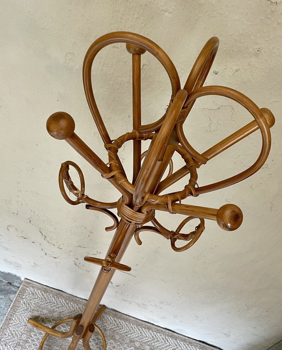 Image 1 of Boho Stehende Kleiderständer Holz und gewebtes Rattan H: 182Cm