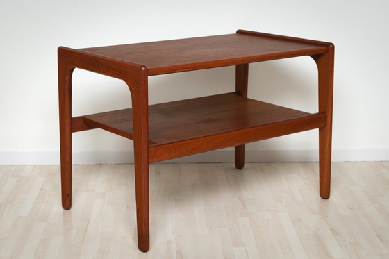 Image 1 of Couchtisch im dänischen Design