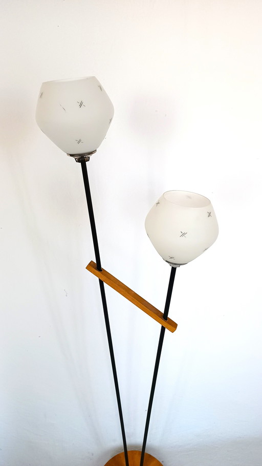 Gezähmte Vintage-Stehlampe