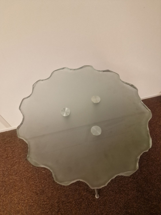 Image 1 of Marke Van Egmond Design Hinter Beistelltisch