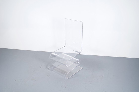 Image 1 of Imposanter 70er Jahre Plexiglas-Stuhl