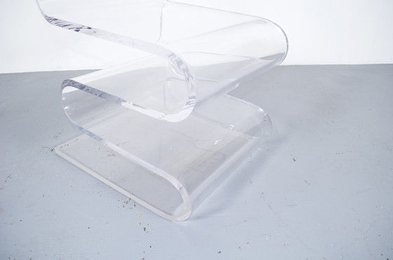 Image 1 of Imposanter 70er Jahre Plexiglas-Stuhl