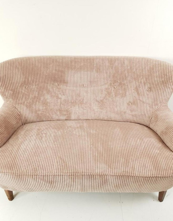 Image 1 of Vintage Artifort Theo Ruth Sofa neu gepolstert rosa Rippe