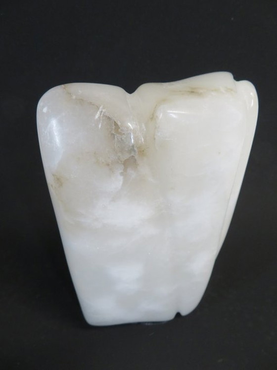 Image 1 of Backenzahnskulptur aus Marmor