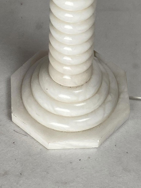 Image 1 of Alabaster-Stehlampe mit Bouclé-Schirm, 1950er Jahre