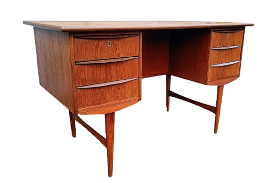 Image 1 of Vintage dänischer Schreibtisch