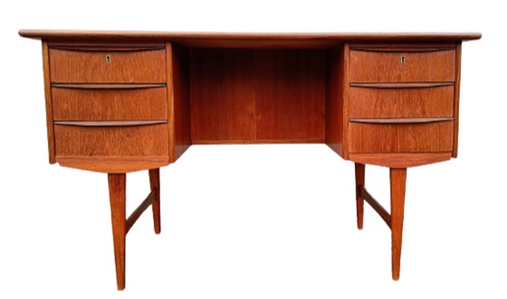Image 1 of Vintage dänischer Schreibtisch
