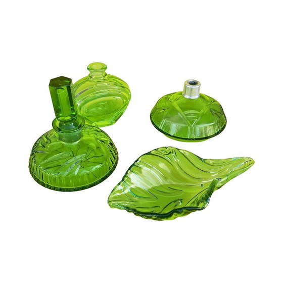 Image 1 of Art Deco Toilettengarnitur aus Glas mit Blumen, Deutschland 1930