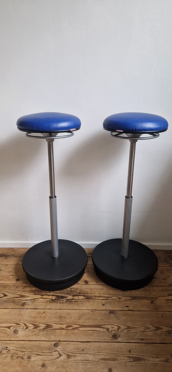 Image 1 of 2x Haworth Comforto Sitz-Stehstuhl ergonomische Hocker