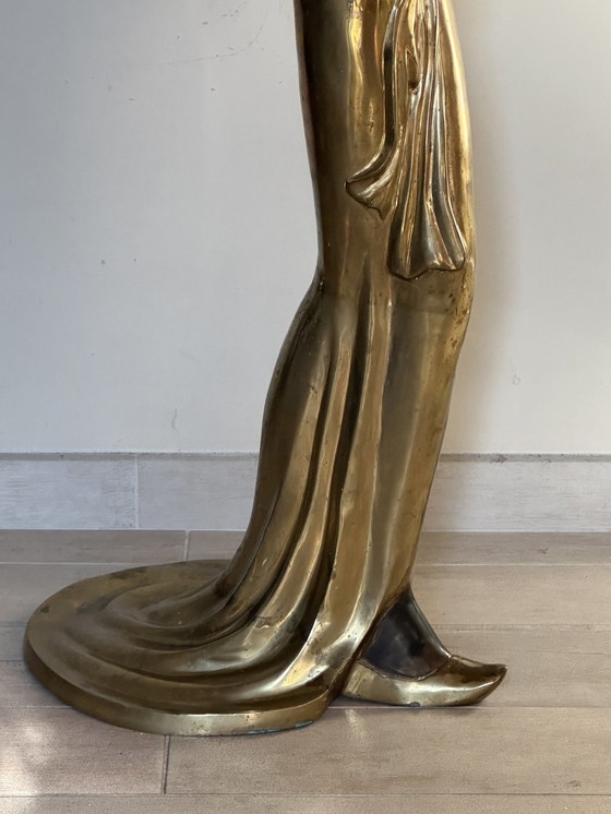 Image 1 of Elegante Bronzeskulptur im Art-Deco-Stil