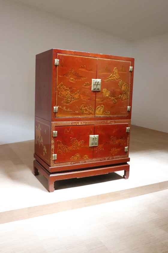 Image 1 of Vintage handbemalter japanischer Schrank