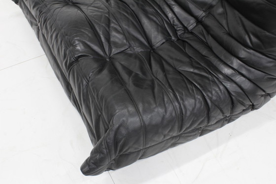 Image 1 of Originales Vintage Ligne Roset Togo 2-Sitzer-Sofa aus schwarzem Leder, 1990