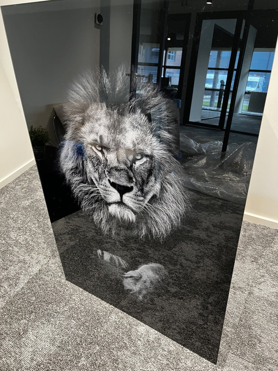 Image 1 of Wanddekoration „Der König der Tiere“.