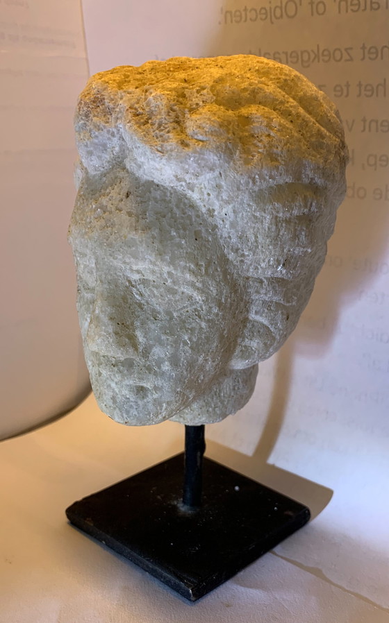 Image 1 of Marmorkopf auf Sockel