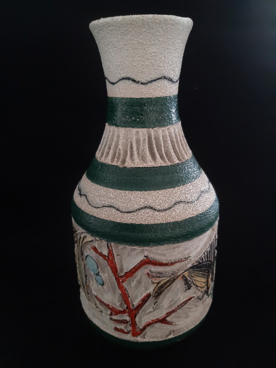 Image 1 of Italienische Sgraffito-Vase, verziert mit Fantasie-Meerestieren, Fratelli Fanciullacci, Design-Verdacht Aldo Londi