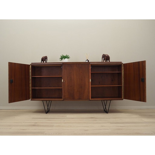 Vintage Nussbaum Highboard, Dänemark 1960er Jahre