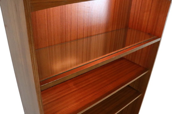 Image 1 of 'Hayton' Bücherregal mit Licht