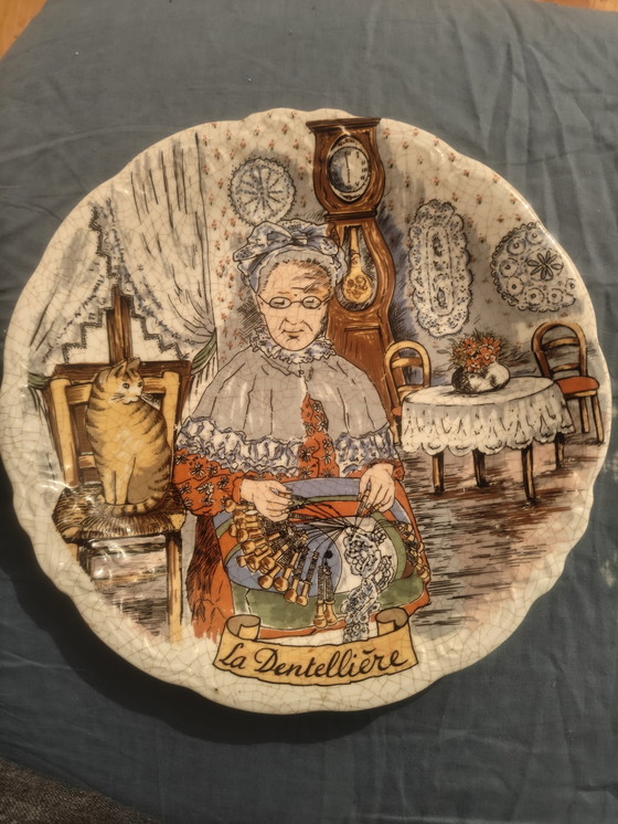 Image 1 of Assisted Decorative Ceramics Frankreich