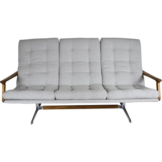 Image 1 of Vintage skandinavisches Sofa mit hellgrauem Stoff 1960er Jahre