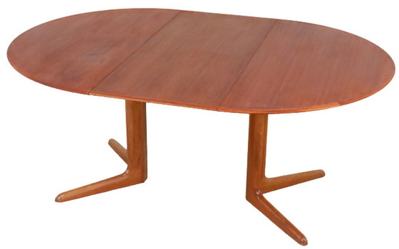 Image 1 of Runder Esstisch im dänischen Design, 2x ausziehbar