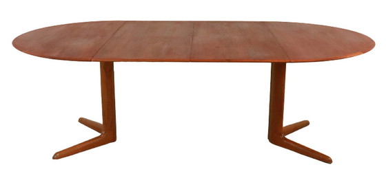 Image 1 of Runder Esstisch im dänischen Design, 2x ausziehbar