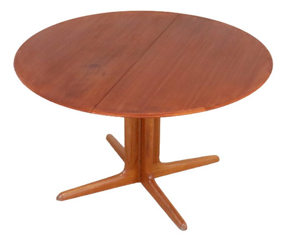 Image 1 of Runder Esstisch im dänischen Design, 2x ausziehbar