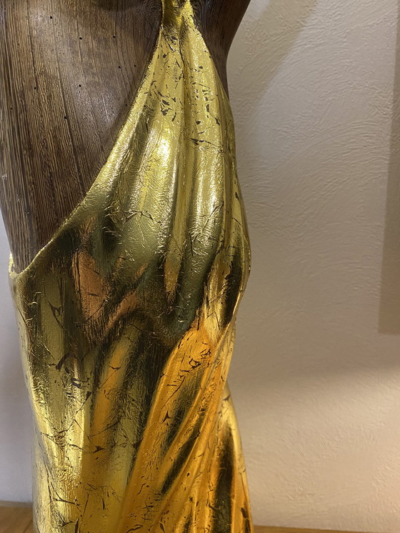 Image 1 of Wim van Mossevelde - Goldene Tanzskulptur