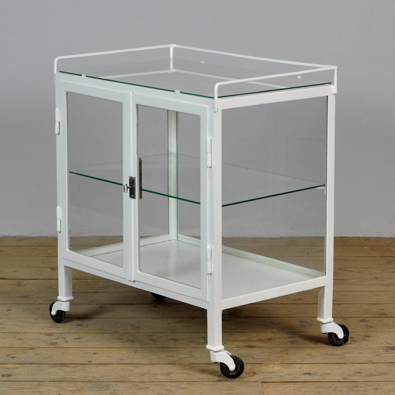 Image 1 of Krankenwagen, 1930er Jahre