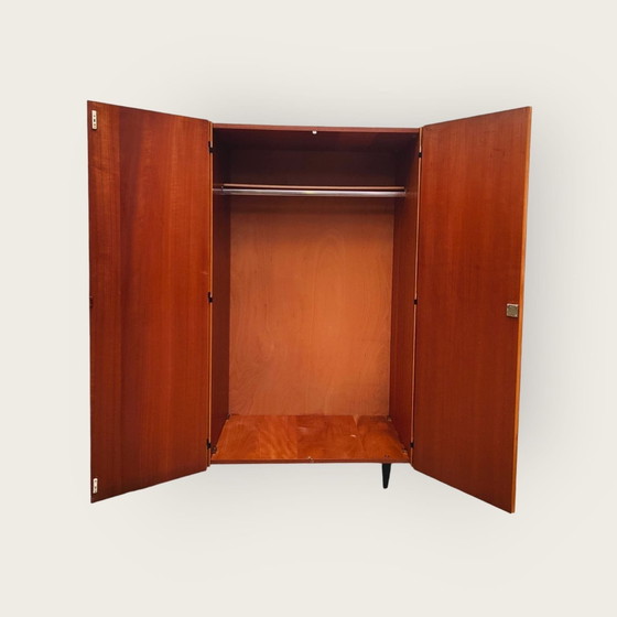 Image 1 of Mid Century Kleiderschrank