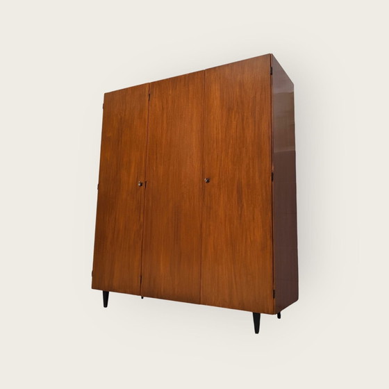 Image 1 of Mid Century Kleiderschrank