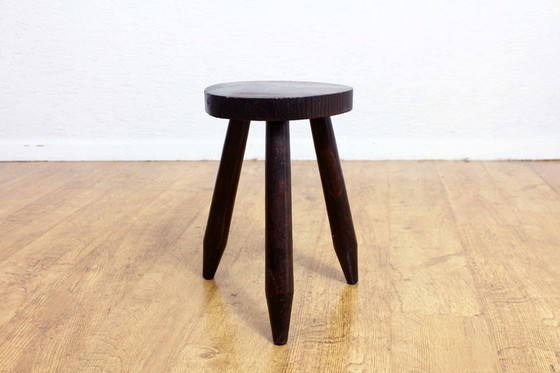 Image 1 of Alter Hocker aus massivem Buchenholz