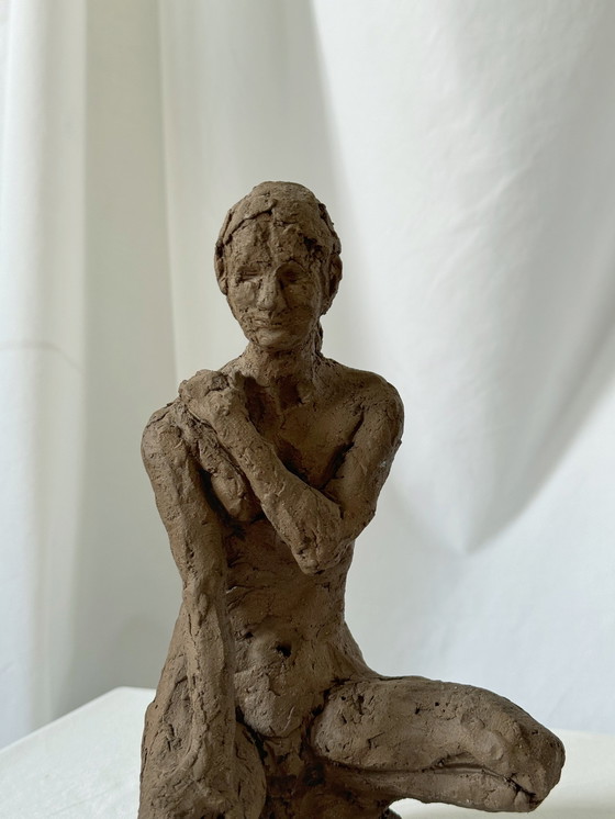 Image 1 of Yolande Ide - Terrakotta-Skulptur einer nackten Frau