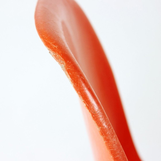 Image 1 of Schalenstuhl aus orangefarbenem Fiberglas von Charles und Ray Eames für Herman Miller, 1960