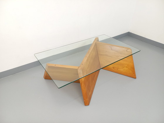 Image 1 of Vintage rechteckiger Couchtisch aus massiver Ulme und Glas aus den 1980er Jahren