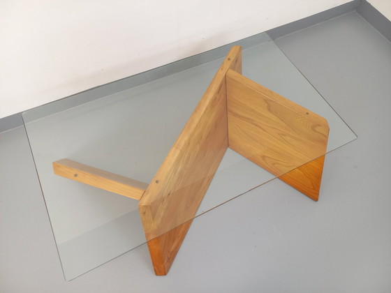Image 1 of Vintage rechteckiger Couchtisch aus massiver Ulme und Glas aus den 1980er Jahren